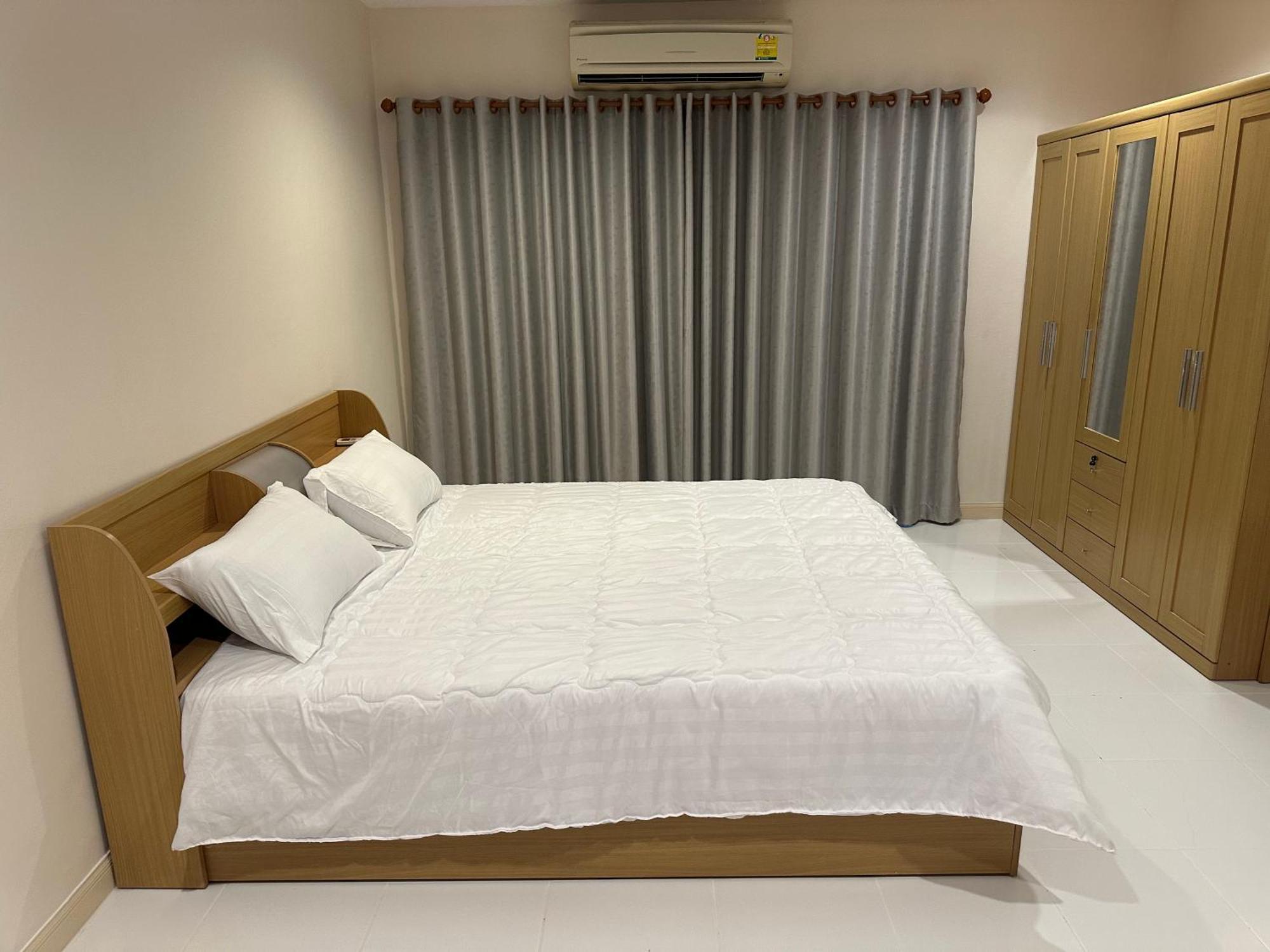 Country Complex Bangna Aparthotel Bangkok Luaran gambar